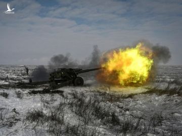 Quân đội Nga phóng lựu pháo trong cuộc diễn tập ở khu vực Rostov ở phía nam nước Nga ngày 26/1/2022. Ảnh: Reuters