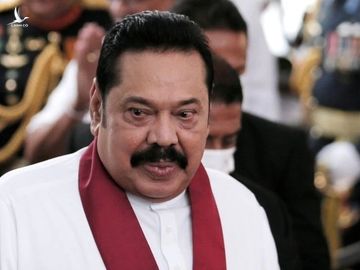 Thủ tướng Sri Lanka Mahinda Rajapaksa trong lễ tuyên thệ nhậm chức tại Colombo hôm 9/8/2020. Ảnh: Reuters