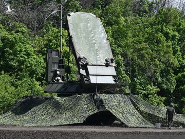Radar hỏa lực của hệ thống S-300V4 được Nga triển khai ở Ukraine hồi năm 2022. 