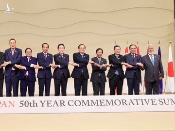 Các lãnh đạo ASEAN - Nhật Bản tại Hội nghị cấp cao kỷ niệm 50 năm quan hệ ASEAN - Nhật Bản, ngày 17/12.