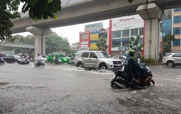 Bão số 2 đổ bộ vào Hải Phòng đến Nam Định, Hà Nội mưa to