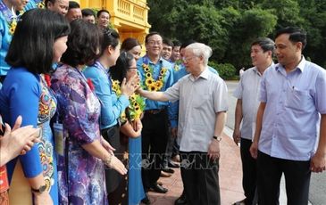 Tổng Bí thư, Chủ tịch nước gặp mặt Đoàn đại biểu cán bộ công đoàn tiêu biểu