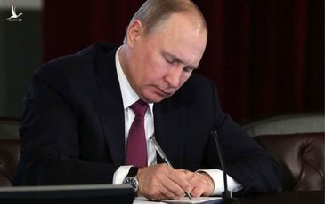 Tổng thống Putin kí văn bản ngừng tuân thủ hiệp ước INF