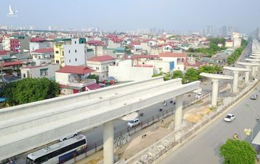 Metro ga Hà Nội-Nhổn thiết kế 80km/h, chạy 35km/h: Kỳ lạ quá!