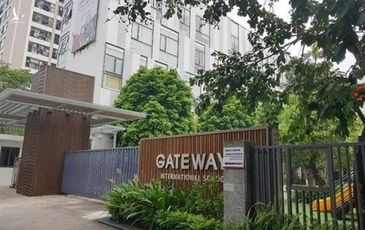 Vụ học sinh trường Gateway tử vong: Công an đang giữ chiếc áo màu đỏ