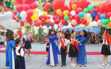 Khai giảng không thả bóng bay: Xin cùng làm, đừng hô hào suông!