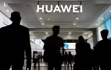 Mỹ truy tố giáo sư Trung Quốc trong “phát súng” mới nhất nhằm vào Huawei