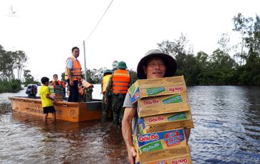 ‘Viện trợ nơi nhiều mì tôm thì không có nước, nhiều nước thì không có mì tôm’