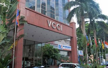 VCCI không nên bảo vệ quyền lợi doanh nghiệp một cách thái quá