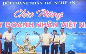 Hội doanh nhân trẻ Nghệ An đấu giá sừng động vật hoang dã?