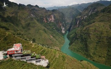 Nghĩ về ngôi nhà Panorama ở Mã Pì Lèng