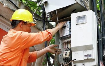 Đốt tiền cứu điện
