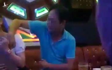 Phó Bí thư Huyện trần tình về hành vi sờ ngực nữ tiếp viên karaoke