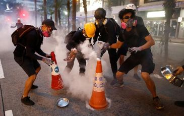 Đường dây rửa tiền núp bóng quyên tiền ủng hộ người biểu tình Hồng Kông