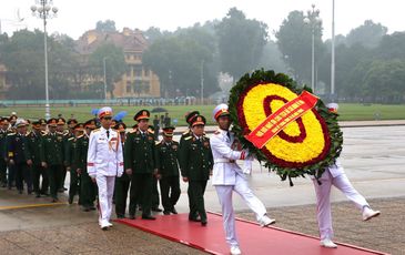 Quân ủy Trung ương, Bộ Quốc phòng vào Lăng viếng Chủ tịch Hồ Chí Minh