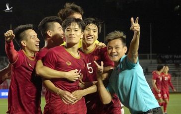 U22 Việt Nam đấu U22 Singapore: Phải thay đổi thôi, thầy Park!