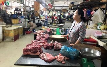 Thịt heo tăng giá, nhiều hộ kinh doanh “đứng ngồi không yên”