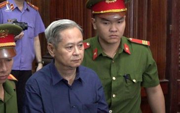 Cựu Phó Chủ tịch UBND TPHCM Nguyễn Hữu Tín chấp nhận phán quyết của tòa án