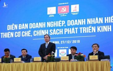 “Doanh nhân, doanh nghiệp tư nhân hiến kế hoàn thiện cơ chế, chính sách phát triển kinh tế làng nghề”