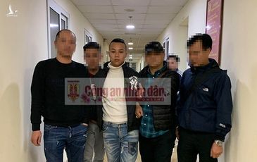 Xuyên Tết bắt kẻ giết người chôn xác cô gái ven bờ suối, cánh tay thò khỏi mặt đất