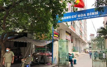 [NÓNG] – Phong tỏa chung cư Hòa Bình ở TP.HCM do có ca nhiễm Covid-19 thứ 48