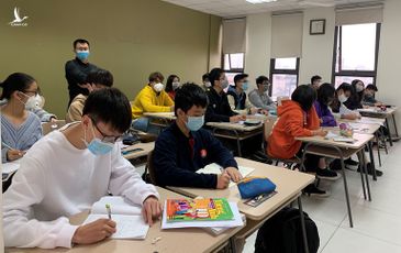 Chủ tịch Hà Nội: Học sinh THPT có thể đi học từ ngày 9-3, còn lại học từ 16-3