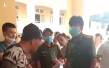 Giang hồ xăm trổ “hổ báo, chê cơm” trong khu cách ly: “Cơm này cho chó nó có ăn không, mà bắt người ăn”