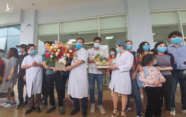 COVID-19: Thêm thử thách cá nhân mình, dân tộc mình, đất nước mình