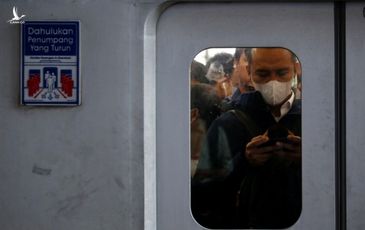 Bộ trưởng Indonesia kêu gọi dân cầu nguyện để đừng nhiễm virus corona