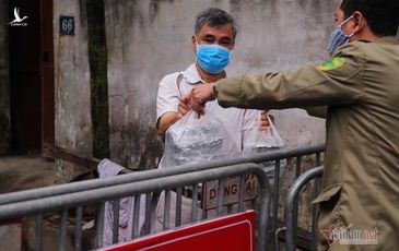 Nỗi lòng của người bị cách ly và niềm tin cộng đồng