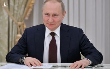 Tổng thống Vladimir Putin ký luật về sửa đổi Hiến pháp, tiếp tục tranh cử vào năm 2024