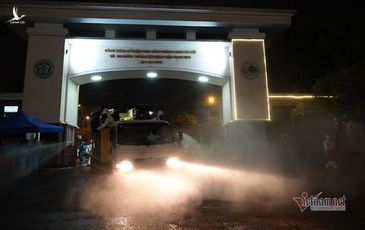 Chỉ đạo khẩn nửa đêm: Ai từng đến căng tin BV Bạch Mai tự cách ly ngay