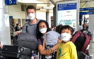 Trở về từ Việt Nam, người Mỹ “sốc” trước cách chống dịch ở quê nhà