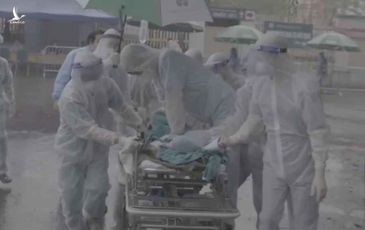 Bác sỹ bệnh viện Bạch Mai nhảy lên băng ca giành giật sự sống cho bệnh nhân