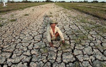 Đập thủy điện Trung Quốc giữ nước sông Mê Kông suốt mùa mưa, gây hạn cho hạ nguồn