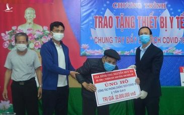 Cụ ông 95 tuổi ở Hải Dương trao tặng 2 tấn gạo chống dịch