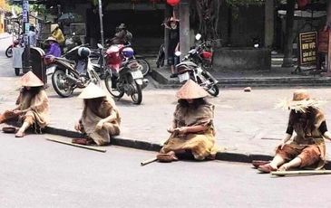 Nhóm người hóa trang ăn xin ở Hội An xin lỗi cộng đồng