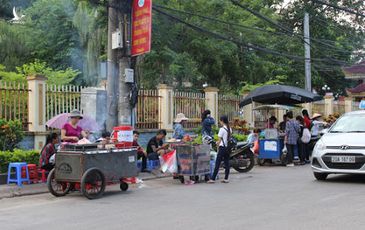 Đề xuất cho Hà Nội, TP.HCM mở các loại hình kinh doanh đường phố