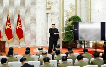 Ông Kim Jong Un thăng hàm cho tướng lĩnh hạt nhân