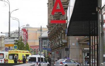 Bắt cóc con tin, dọa thổi bay tòa nhà tại Moscow