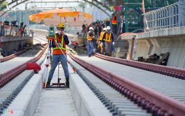 Metro số 1 gấp rút hoàn thiện đón đoàn tàu đầu tiên chạy thử nghiệm