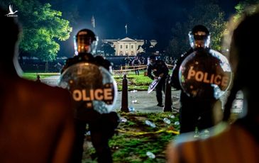 “Bão” biểu tình có thể cản bước ông Trump tái đắc cử