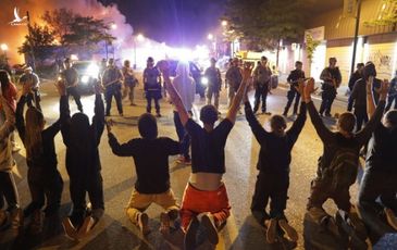 Đáp trả Mỹ ủng hộ biểu tình Hong Kong, Trung Quốc đưa tin dồn dập kèm “đá xoáy”