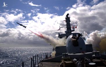 Trung Quốc ngang ngược, đòi phá hủy tàu sân bay Mỹ tại Biển Đông