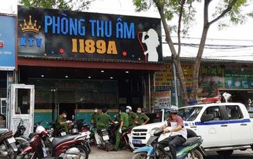 Công an bắt 28 người Trung Quốc trốn trong tiệm thu âm ở quận Bình Tân