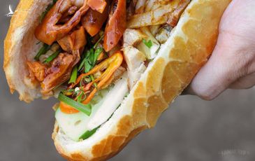 Bánh mì kẹp phá lấu và loạt món lạ miệng ở TP.HCM