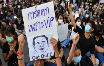 Thái Lan: Biểu tình đòi Thủ tướng từ chức