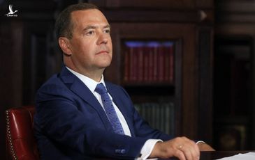 Gần nửa năm sau ngày tuyên bố từ chức, ông Medvedev nói gì về mối quan hệ với ông Putin?