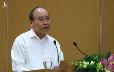 Thủ tướng: ‘Xử lý nghiêm cán bộ nhũng nhiễu doanh nghiệp, người dân’
