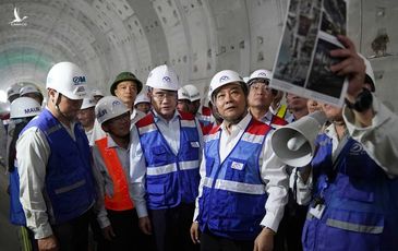 Thủ tướng Nguyễn Xuân Phúc làm việc với TP.HCM: ‘Nếu có khó khăn phải tháo gỡ’